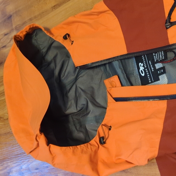 Outdoor Research Gore-tex Pro Shell - Picture 3 of 7